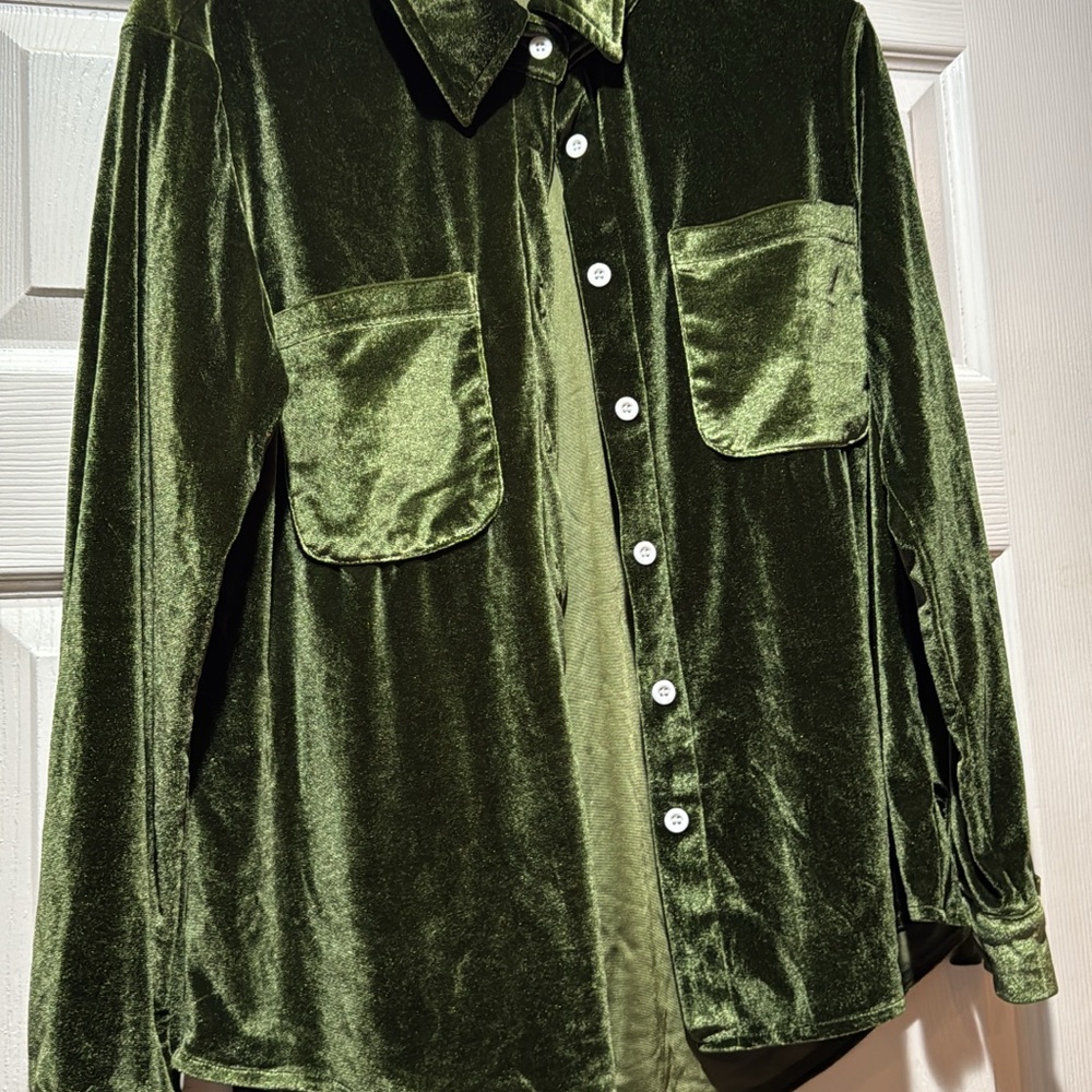 Velvet Button-Up Shirt in Olive Green